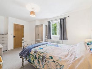 Bedroom- click for photo gallery